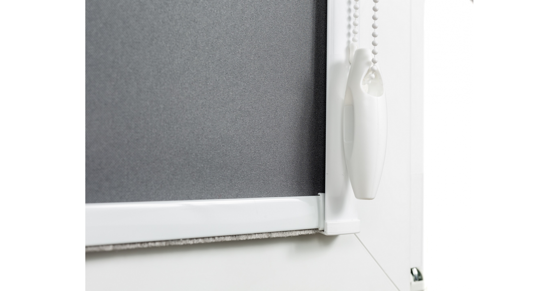 Roleta połzaciemniająca w kasecie...